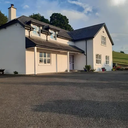 Mature 4 Bedroom With Relaxing Garden And Wonderful Views * Carlow