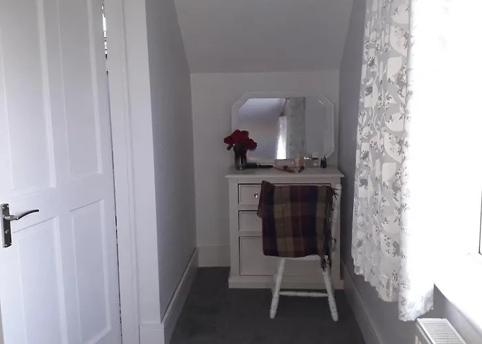 Mature 4 Bedroom With Relaxing Garden And Wonderful Views Carlow